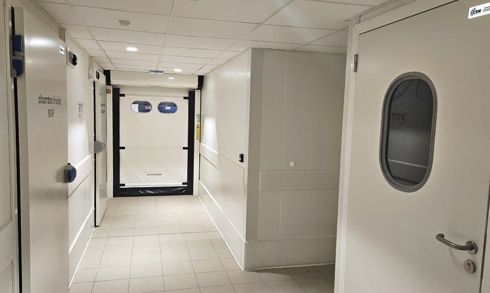 Projets d’aménagement intérieur grâce à des solutions de cloisons et de revêtements adaptées selon les secteurs à Chambéry