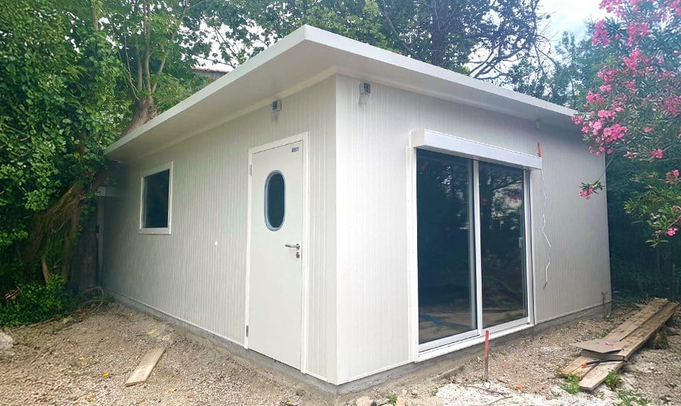 Projets d’aménagement intérieur grâce à des solutions de cloisons et de revêtements adaptées selon les secteurs à Annecy en Haute Savoie